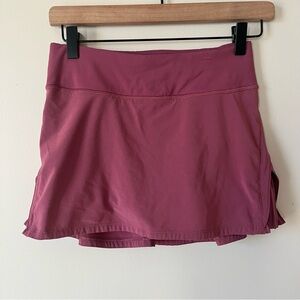 Lululemon Play Off The Pleats Skirt 13" Misty Merlot W8AA4S Size 2